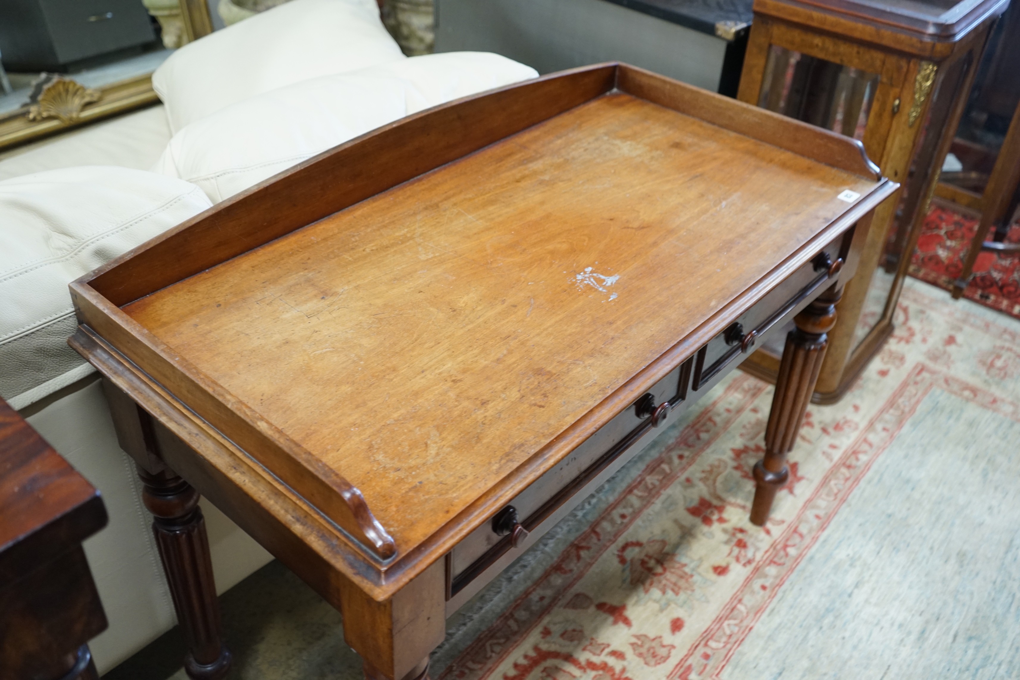 A Victorian mahogany washstand, width 107cm, depth 53cm, height 86cm